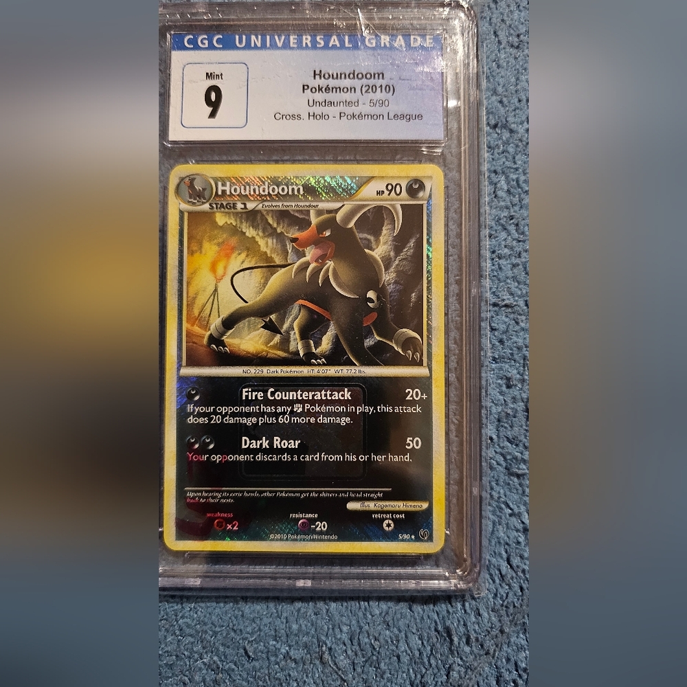 Graded Pokémon Card CGC 9 Houndoom